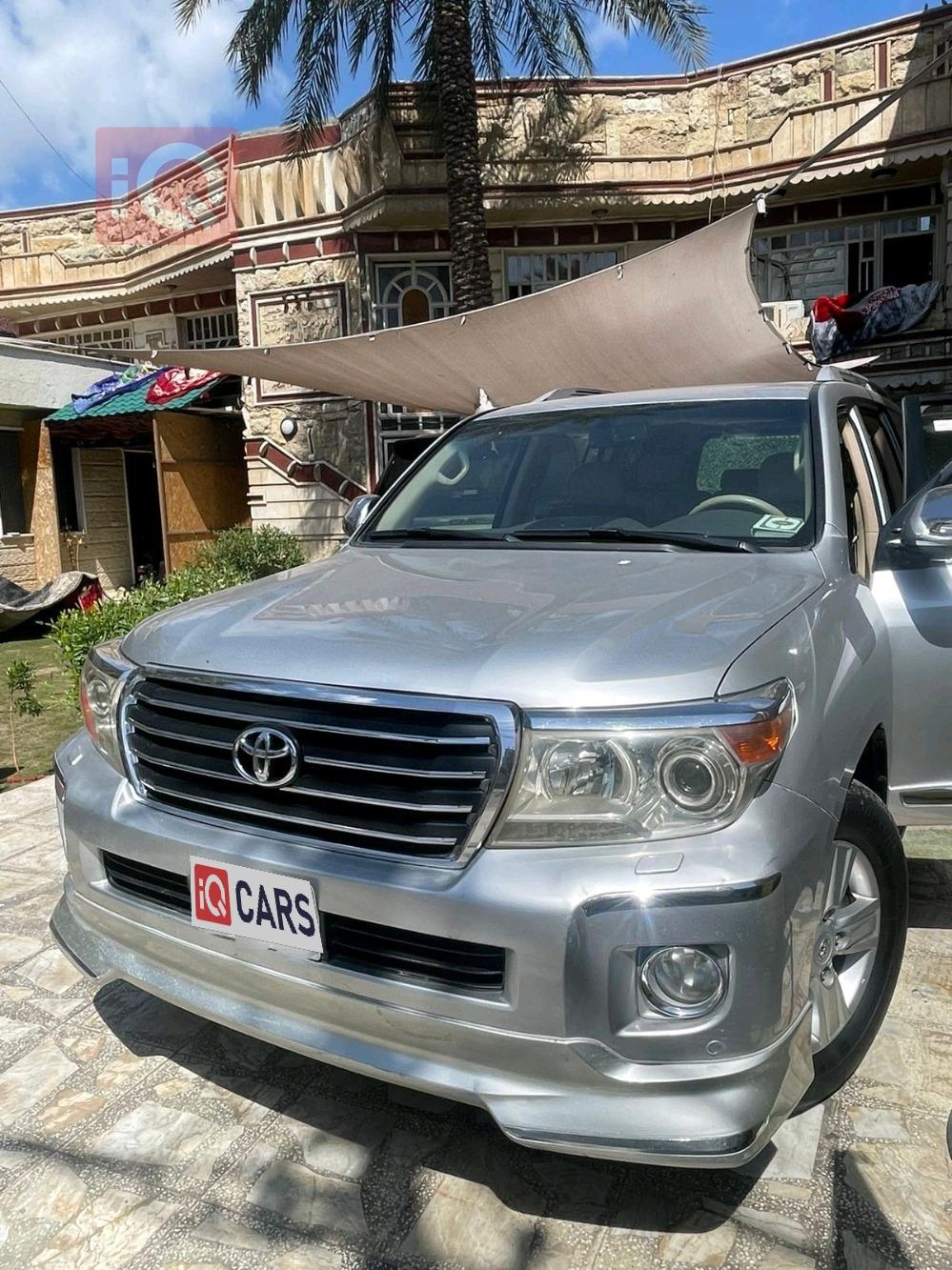 تويوتا لاندكروزر